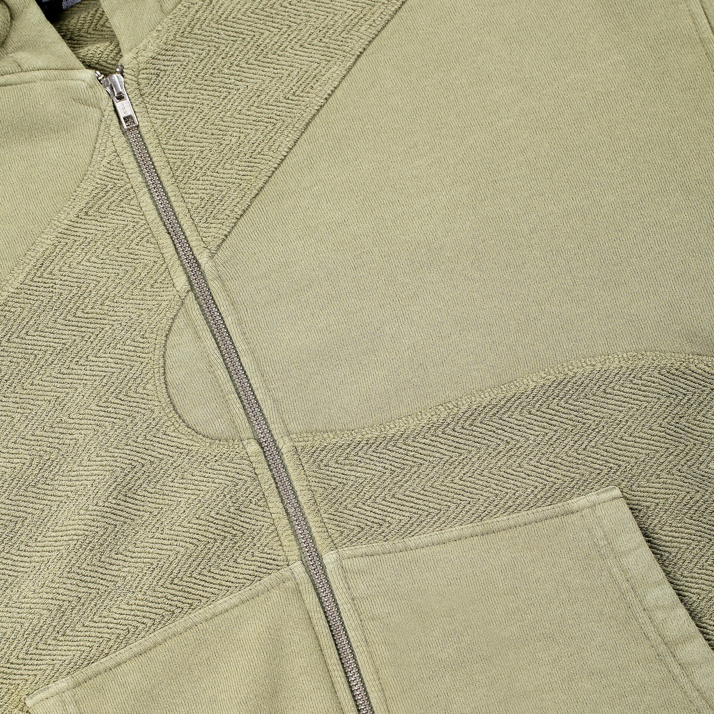 "lotus" Zip Up green